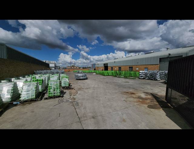 891M² WAREHOUSE SOLD IN COSMO CITY